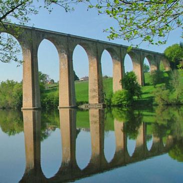 Hotel Du Viaduc Le Vigeant Εξωτερικό φωτογραφία